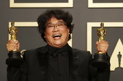 CNN, '2020년을 규정한 문화계 순간'에 '기생충' 아카데미상 선정
