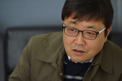 [인터뷰] ‘해정’ 통해 전한 전민식 소설가의 메시지 “깨어있어야 한다”