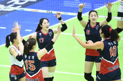 여자배구 현대건설 '4연승 질주'…페퍼에 3-0 완승
