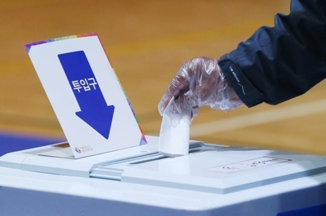 고3 유권자 첫 대선 참여…“정치 성향보다 공약이 우선”