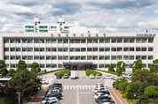 학교서 성범죄 노출된 인천 교사…학교·교육청 미숙한 대응에 3개월째 함께 등교