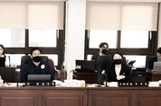 김포시의회 행정감사 중 시장직 인수위의 인사권 개입 여부에 대해 날선 공방