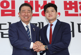 김용태 “책임 있는 정치”...김병기 “합의점 찾는 정치”