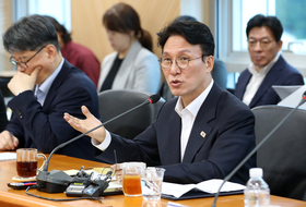 ‘김민석 후보자 vs 주진우 의원’ 인사청문회 전초전...공개 설전