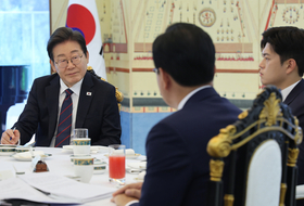 李 대통령, 여야 지도부 첫 오찬회동…“김민석 해명 봐야”
