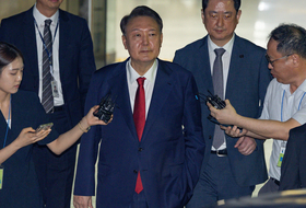 여야 지도부, 尹 재구속 반응 대조