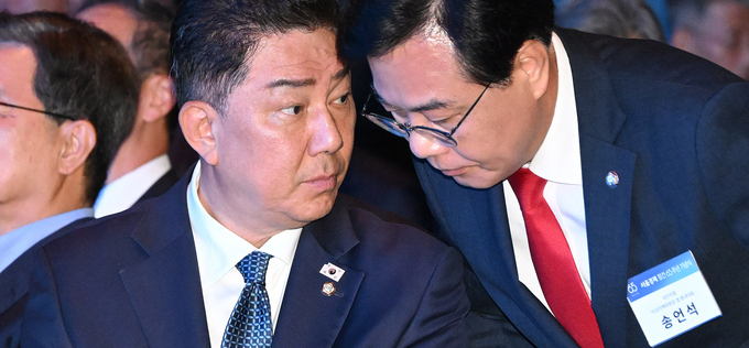 韓美 관세 협상 타결···與 “환영·성공” vs 野 “우려·걱정”
