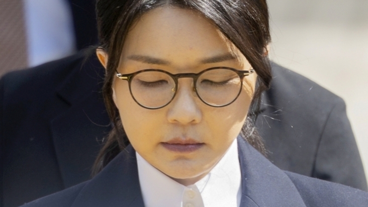 김건희 구속….헌정사 첫 前 대통령 부부 동시 구속