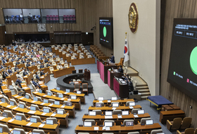 ‘더 센 3대 특검법’ 국회 본회의 與 주도 통과...권성동 체포동의안 가결