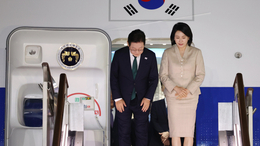 李 대통령, 방미 마치고 서울 도착…APEC 준비 총력, 여야 협치 정국 해법 과제