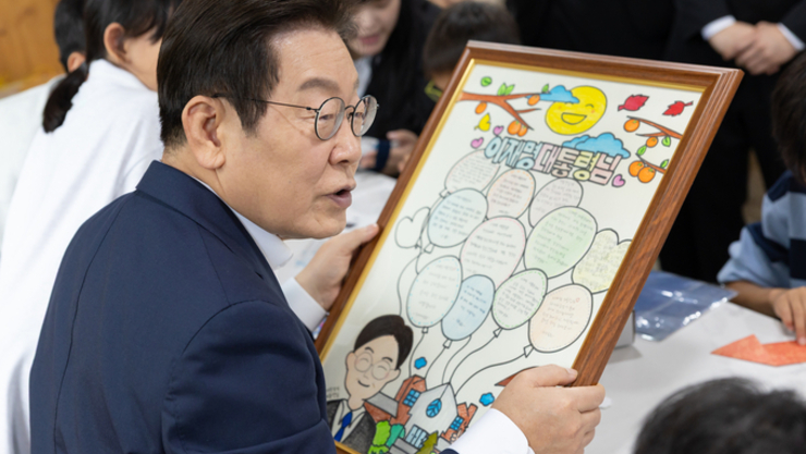 이재명 대통령 지지율 소폭 반등…경제 성장 가능성이 원인