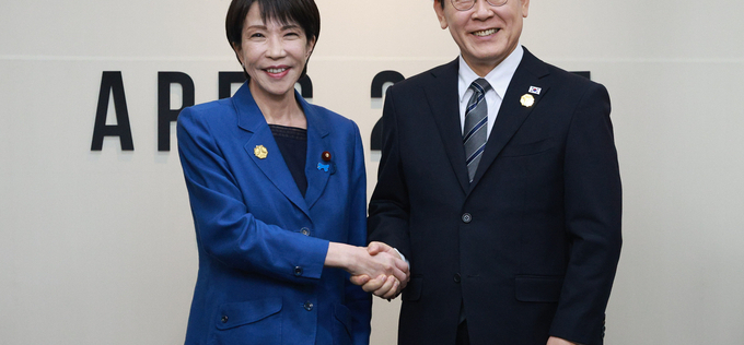 李 대통령-다카이치 한일 정상 첫 만남, “미래지향적 협력” 한목소리