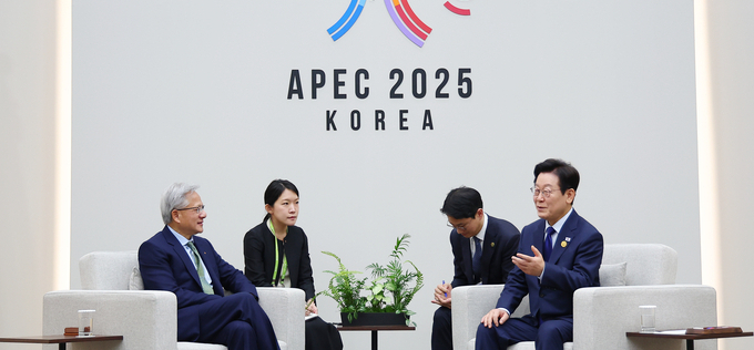 李 대통령, 젠슨 황 접견…“韓, 글로벌 강국 되도록 엔비디아 역할 당부”