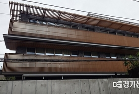 [단독] 신동빈 日서 1000억대 저택 신축..."연봉왕 이유 있었다"