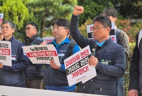 ‘절반짜리 개정’ 논란… 하청노동자 빠진 노조법, 노동부는 침묵