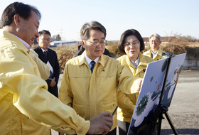 김동연 지사, 윤종군 의원·김보라 시장과 ‘안성 발전 한뜻으로’