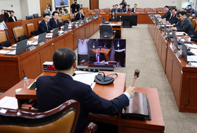 국회 산자위, ‘주52시간 근로 예외 적용’ 빠진 반도체특별법 처리