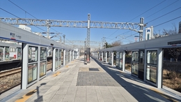 기껏 설치했는데 제대로 작동 안하는 인천역 스크린도어… 되레 이용객 안전 위협