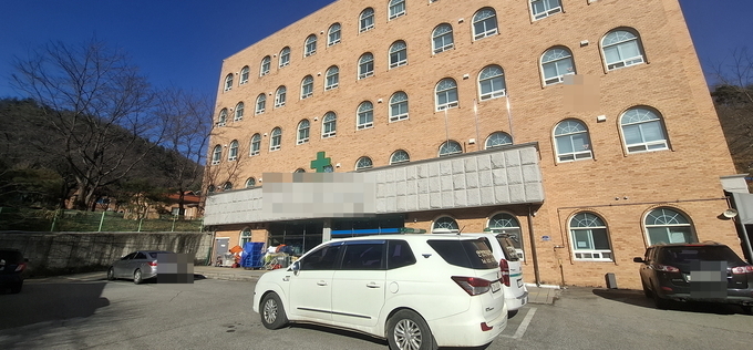 “임금은 떼이고, 퇴직금은 사라졌다” 안성 A요양병원, 노동자 40여 명 집단 체불 의혹