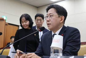 배경훈 과기부총리 "쿠팡 영업정지 여부, 공정위와 논의 중"