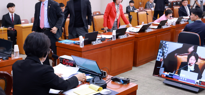 與, ‘허위조작정보근절법’ 수정안 제출 예정