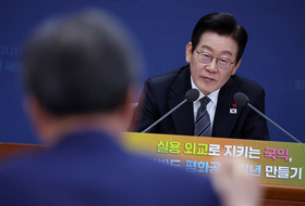 李 대통령 ‘노동신문 개방’ 발언 놓고 與野 뜨거운 공방
