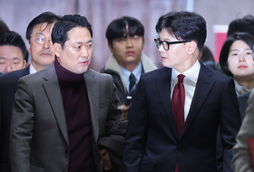 국힘, ‘윤리위, 한동훈 제명 결정’ 놓고 의원·원외 당협위원장 둘로 나눠져 공개 충돌