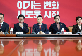 장동혁, 한동훈 제명 의결 일단 보류…당 내홍 심화 전망