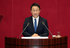 與 한병도 “6·3 지방선거 동시에 ‘5·18정신 전문 수록’ 원포인트 개헌” 제안