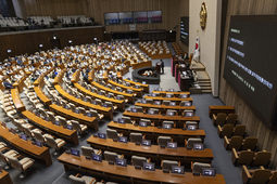 與 경기지사 주자 전·현직 의원 5인, 법안 대표발의·처리 수 ‘대조’