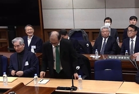 헌정사상 중대 판결…윤석열 무기징역에 법정·국제사회 ‘격랑’