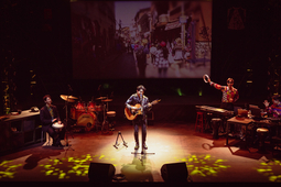 [오늘의 공연] 남미로 떠난 뜨거운 네 남자의 '따로 또 같이' 흐르는 청춘