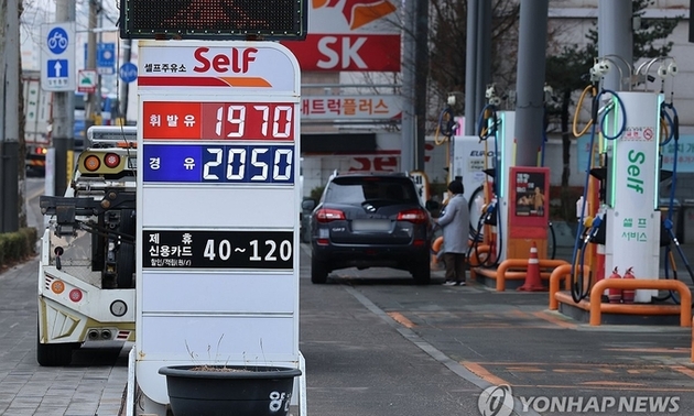 국제유가 급등에 석유 3단체 “국내 유가 안정 적극 협조”