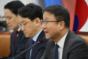 ’비상계엄 사과, 윤 어게인 반대‘ 국힘 결의문에 정치권 상반된 평가