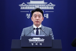 강훈식, "UAE 2400만배럴 원유 최우선 공급 약속"