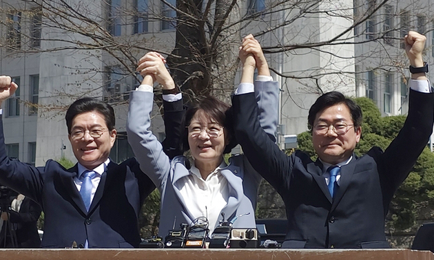 수도권 ‘원팀’ 띄운 민주당…추미애 “맏이 역할” 전면에