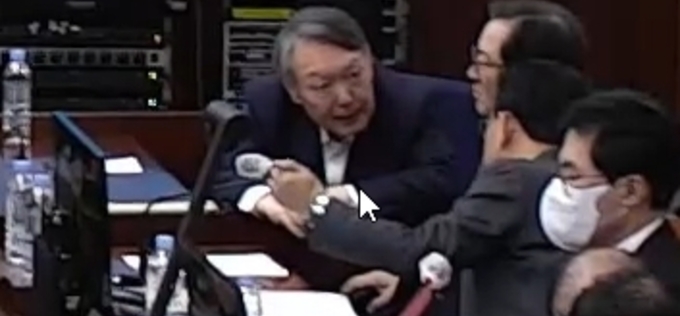 "헌법 파괴·권한 남용"... 윤석열 '사형' 구형