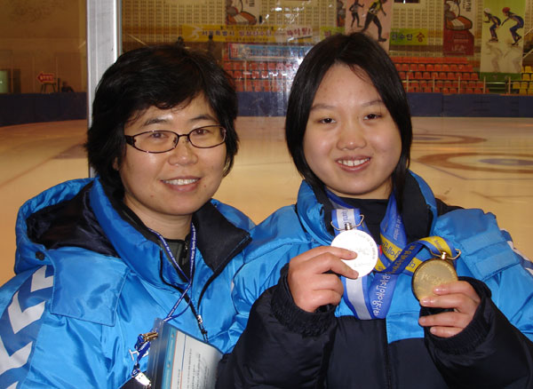 이지영(오른쪽)과 어머니 전미수 씨