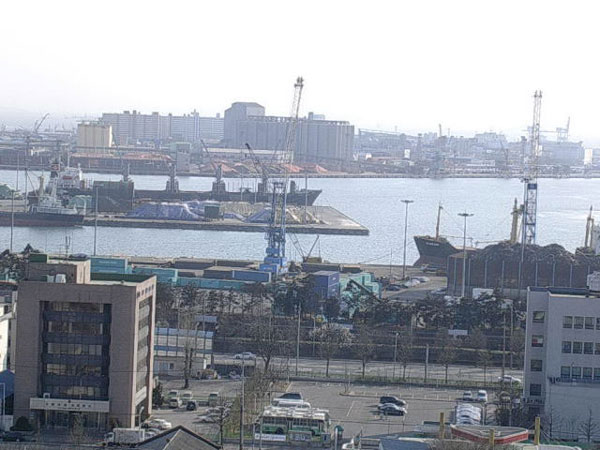 인천내항 재개발은 국토부와 인천시·주민·관련기관 등의 사회적 합의가 무엇보다 중요하다. 사진은 내항 6부두 모습.