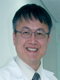 ABI 세계인명사전에 올해의 인물로 등재된 가톨릭대학교 인천성모병원 산부인과 김용욱 교수.