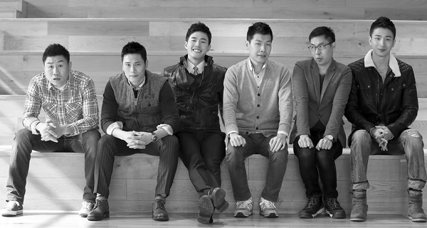 군대 소재 드라마 tvN '푸른 거탑' 출연 배우들이 한자리에 모였다. 사진 왼쪽부터 최종훈, 김재우, 김호창 ,백봉기, 정진욱, 이용주. /연합뉴스