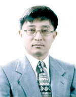  이형우

화홍중 교사, 수필가