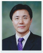 권원기 신한대학교 공법행정학과 교수