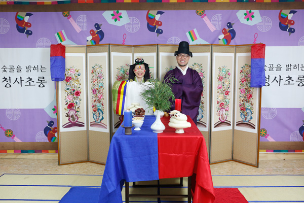 태평동 락 커뮤니티(숯골사랑협동조합)는 지난 2월 조상들의 얼을 담아 품격 있는 전통 혼례식을 시연했다.