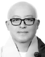 탄탄 용인대 객원교수·스님