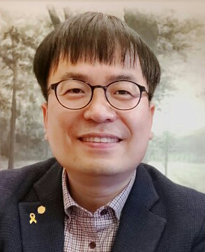 최우성 전국교육연합네트워크 공동대표 한국교사학회 정책실장
