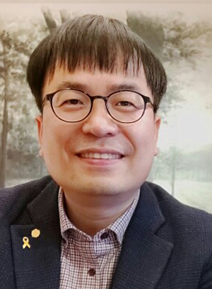 최우성 전국교육연합네트워크 공동대표 한국교사학회 정책실장