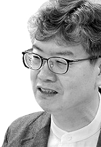 김윤환 시인