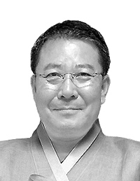 김운기 시인·서지학자