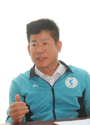 김경성 남북체육교류협회 이사장이 남북화합의 중요성을 강조하고 있다./노경신기자 mono316@